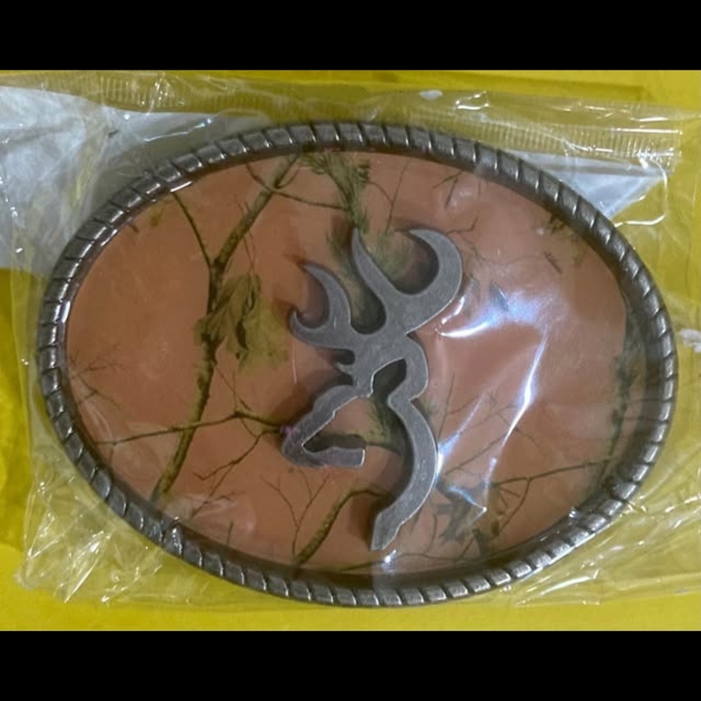 Women’s Browning belt buckle